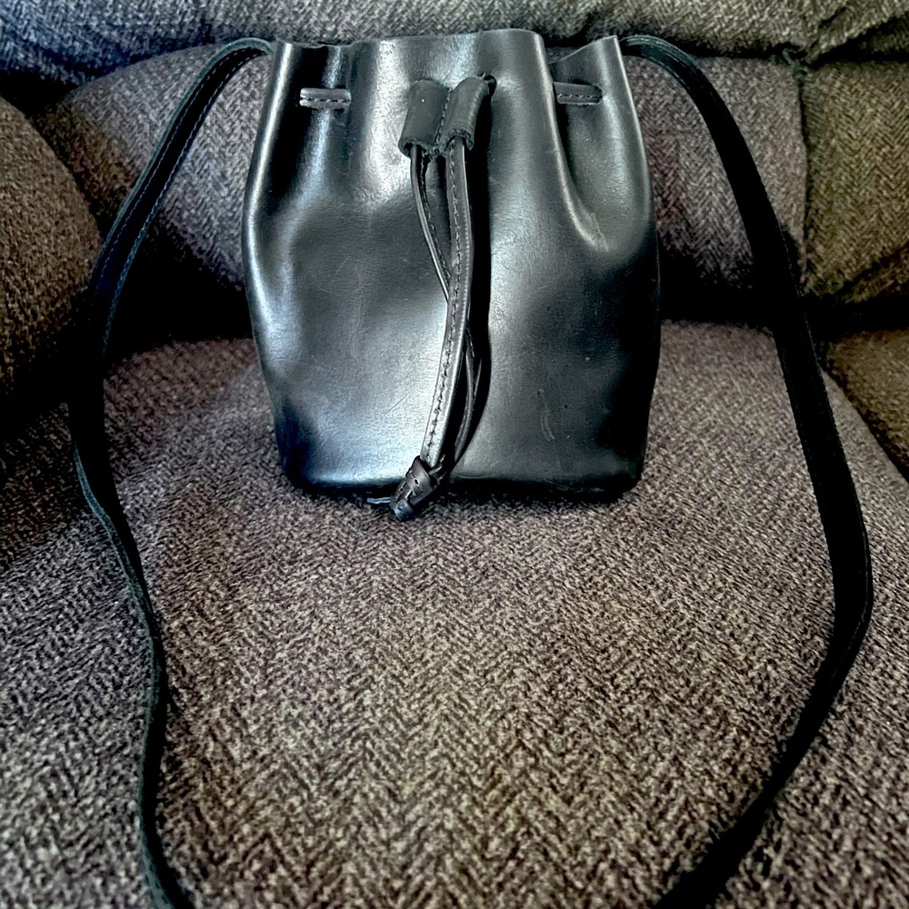 SOLD Parker Clay Topa mini bucket Bag- Black